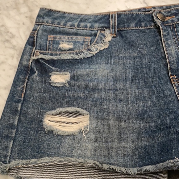 HARPER Jean shorts - Picture 2 of 6